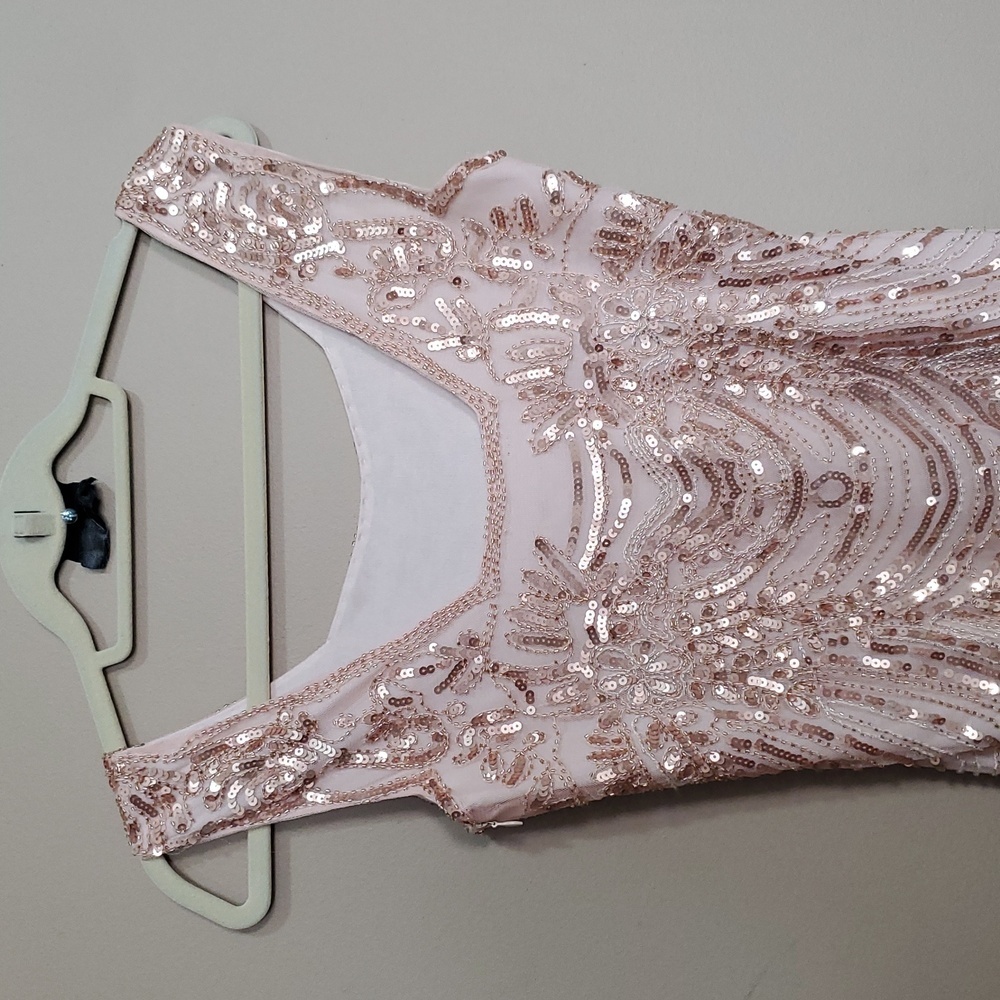 Elegant Sequin Flesh Color Dress Size Medium - Picture 2 of 5